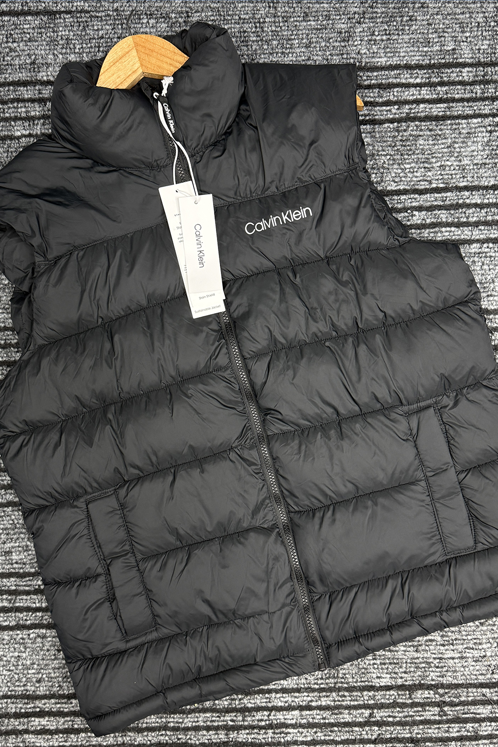 CALVIN KLEIN VEST