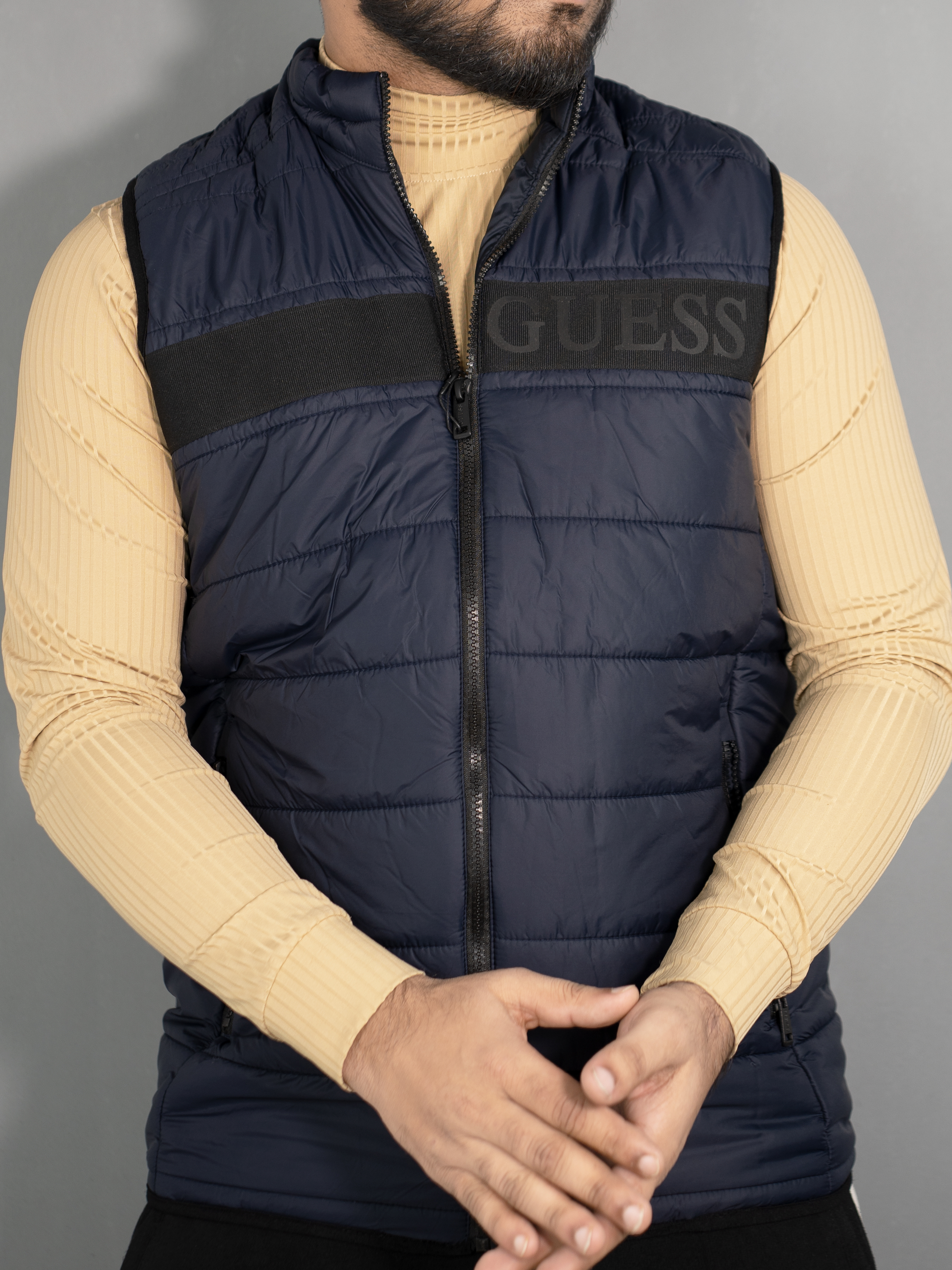 GUESS VEST