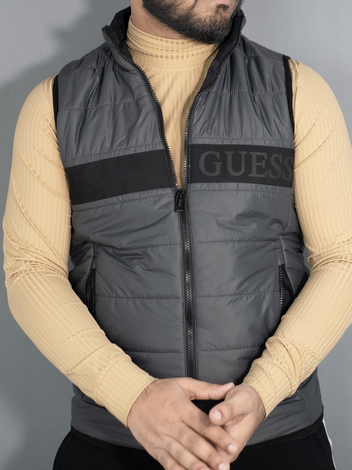 GUESS VEST