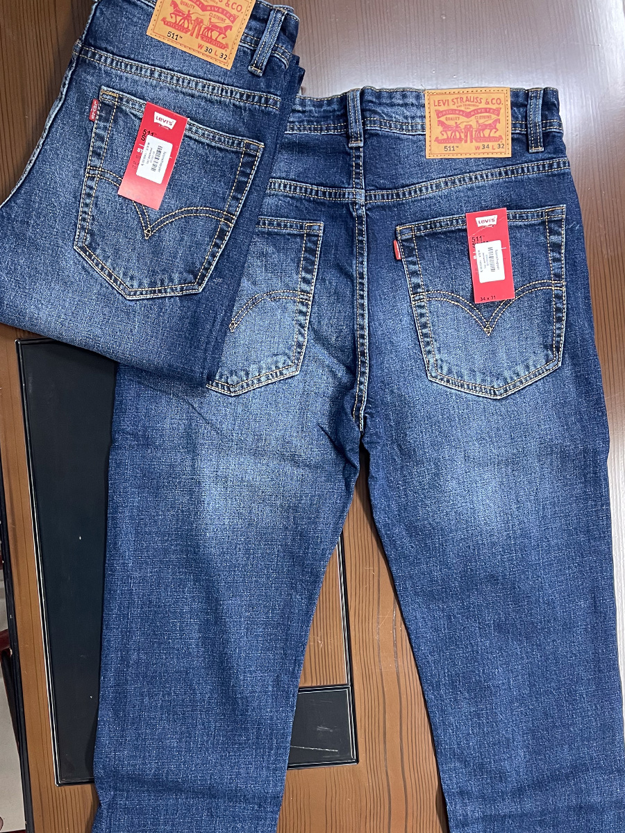 LEVIS JEANS