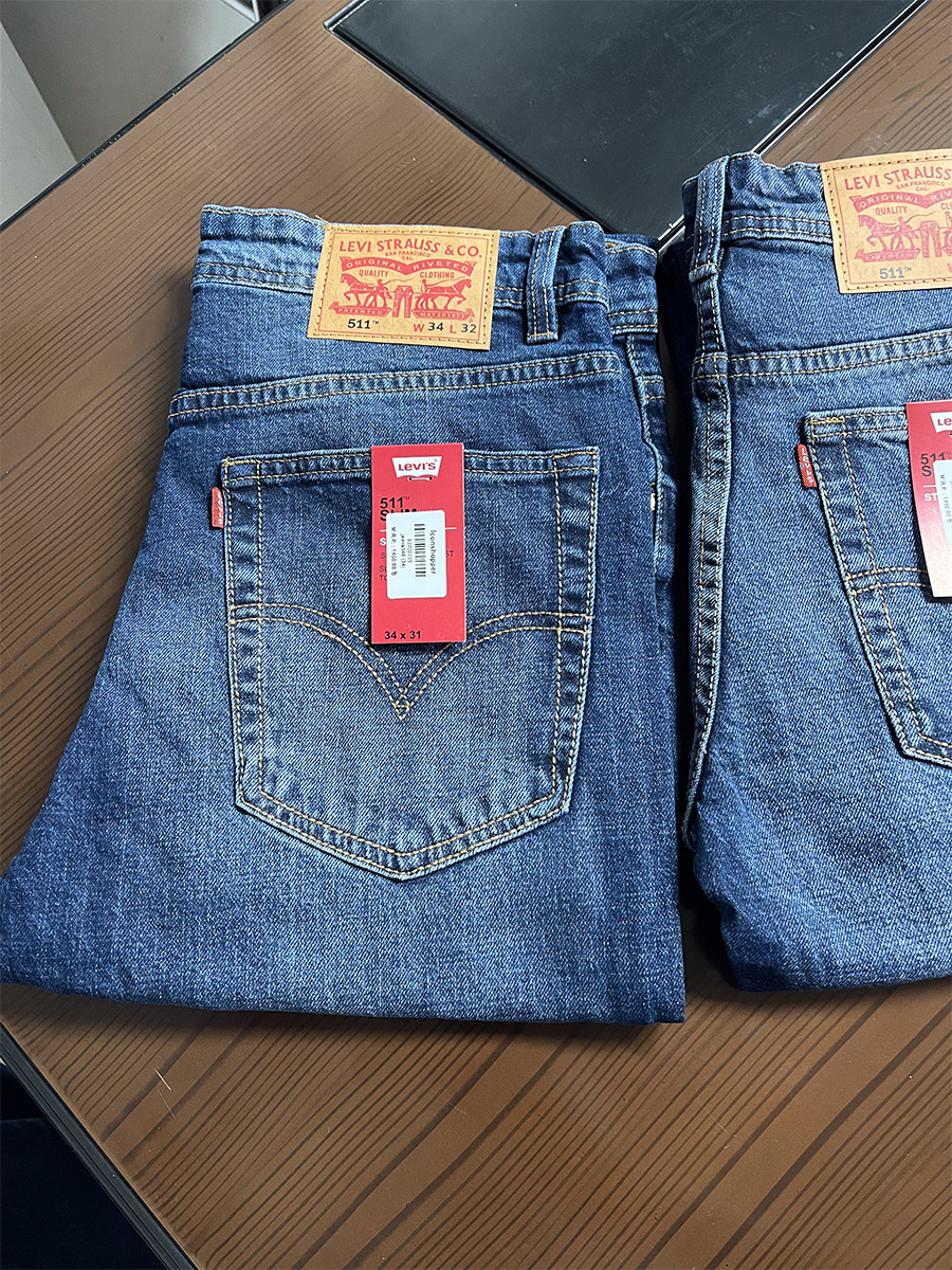 LEVIS JEANS