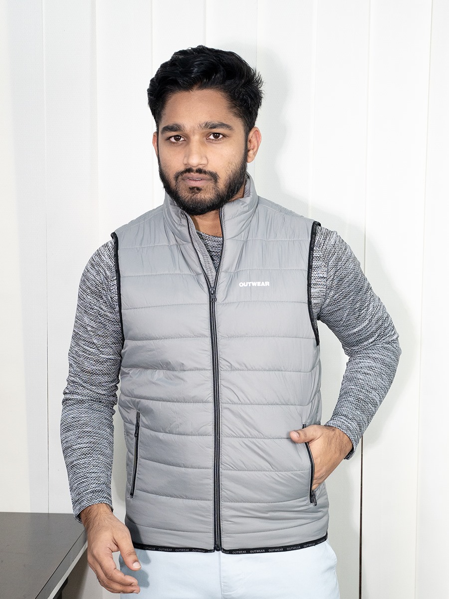 OUTWEAR VEST