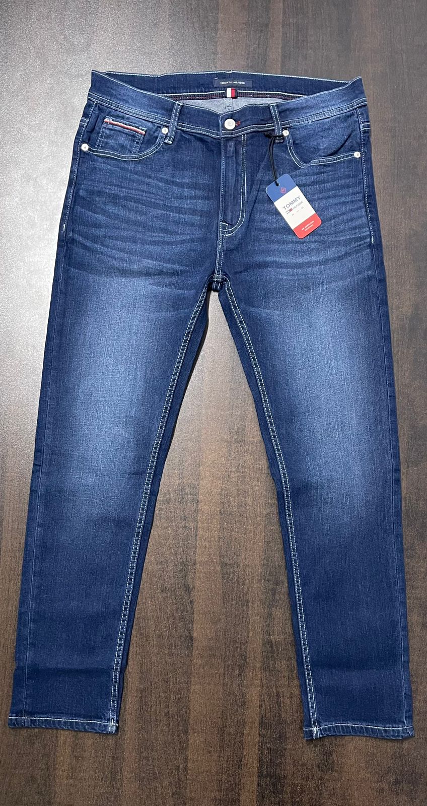 TOMMY HILFIGER JEANS