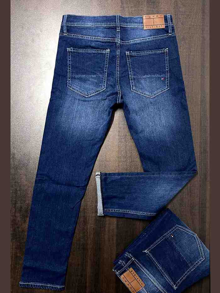 TOMMY HILFIGER JEANS