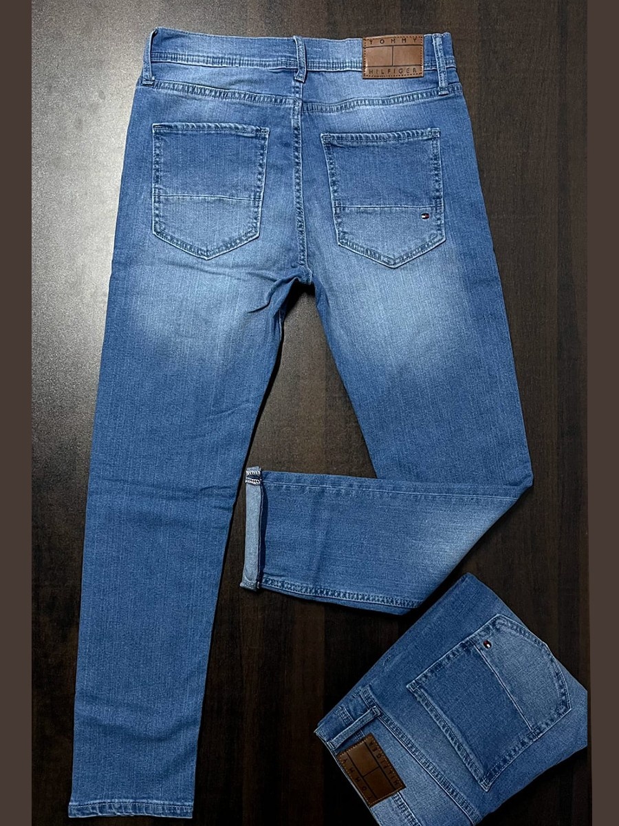 TOMMY HILFIGER JEANS