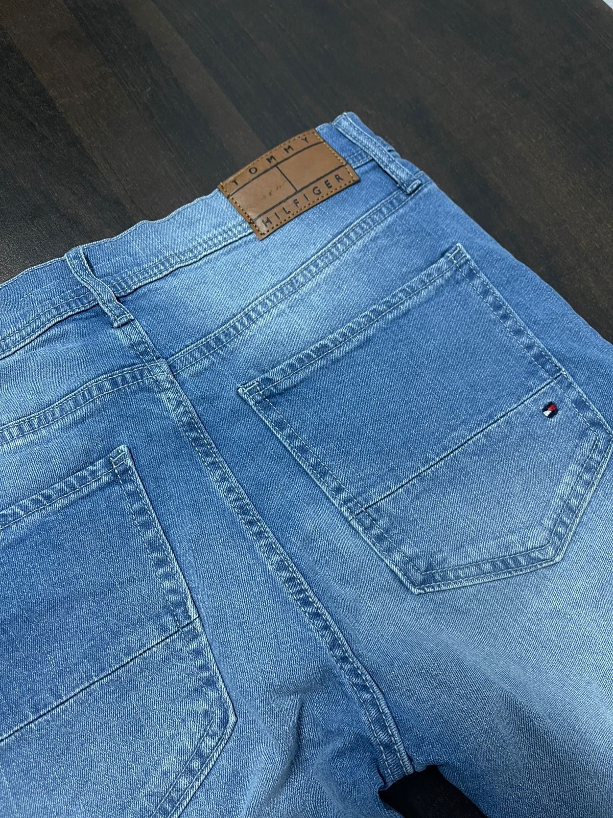 TOMMY HILFIGER JEANS